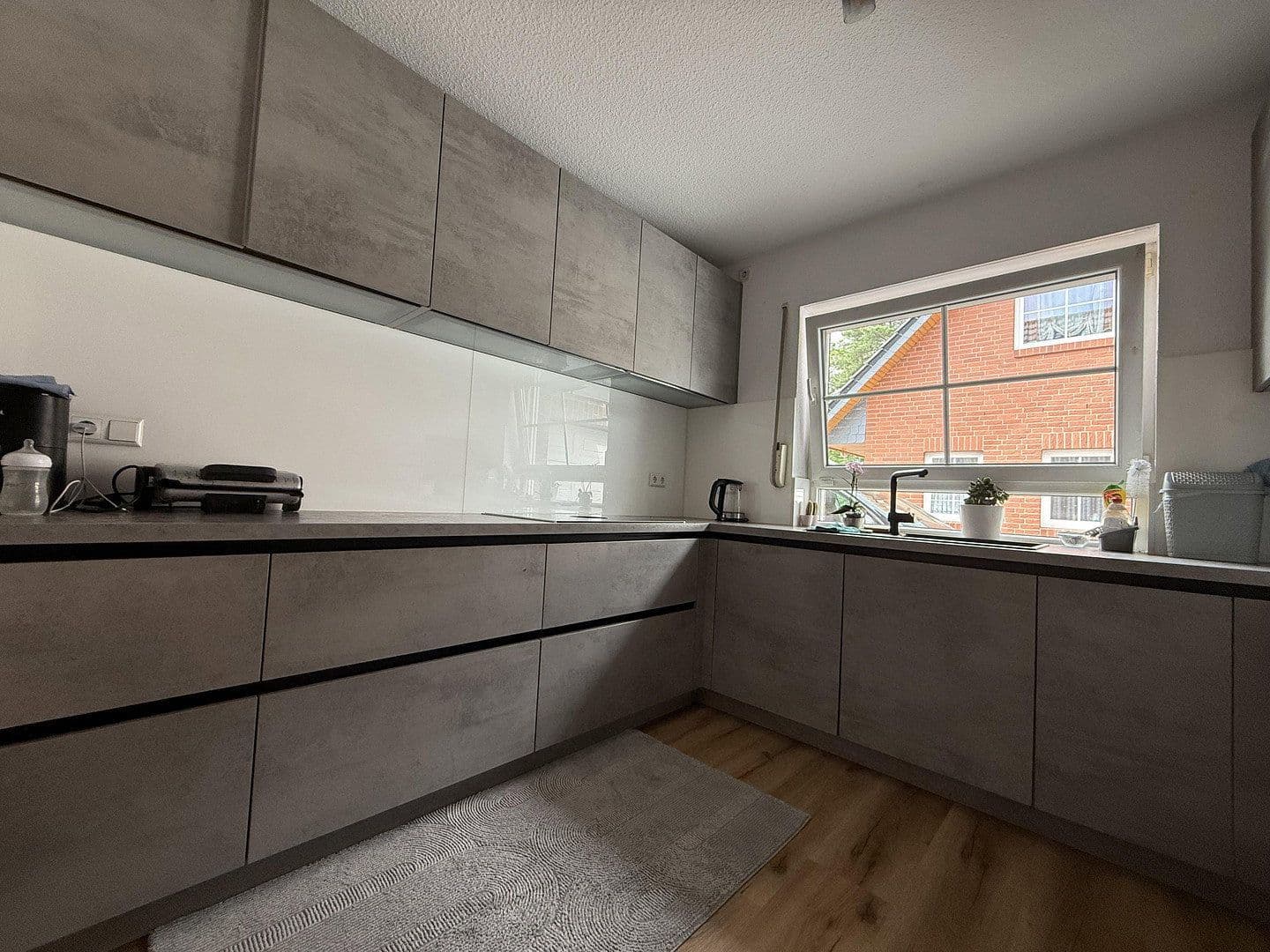 Predaj domu 120 m², pozemok 300 m², Isernhagen, Isernhagen, Dolné Sasko Predaj domu 120 m², pozemok 300 m², Isernhagen, Isernhagen, Dolné Sasko