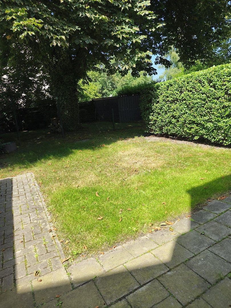 Prenájom bytu 4-izbový 98 m², Henschelstrasse 3, Wilhelmshaven, Dolné Sasko Prenájom bytu 4-izbový 98 m², Henschelstrasse 3, Wilhelmshaven, Dolné Sasko