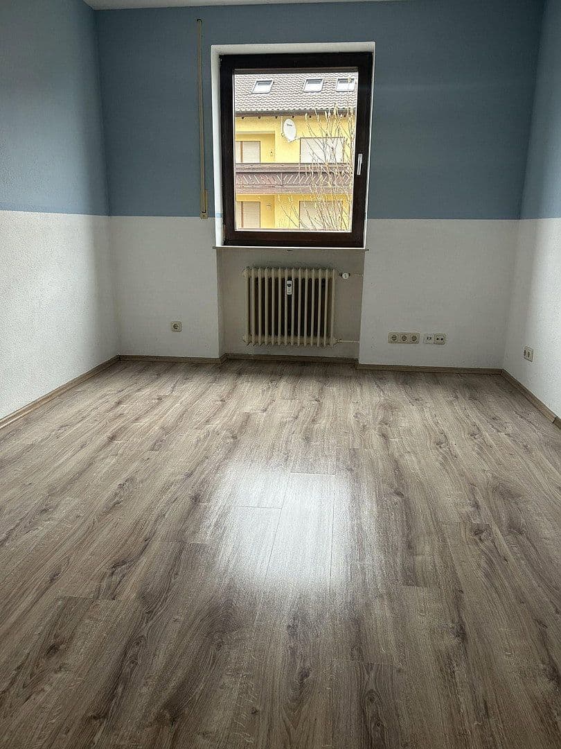 Prenájom bytu 4-izbový 115 m², Bischberg, Bavorsko Prenájom bytu 4-izbový 115 m², Bischberg, Bavorsko