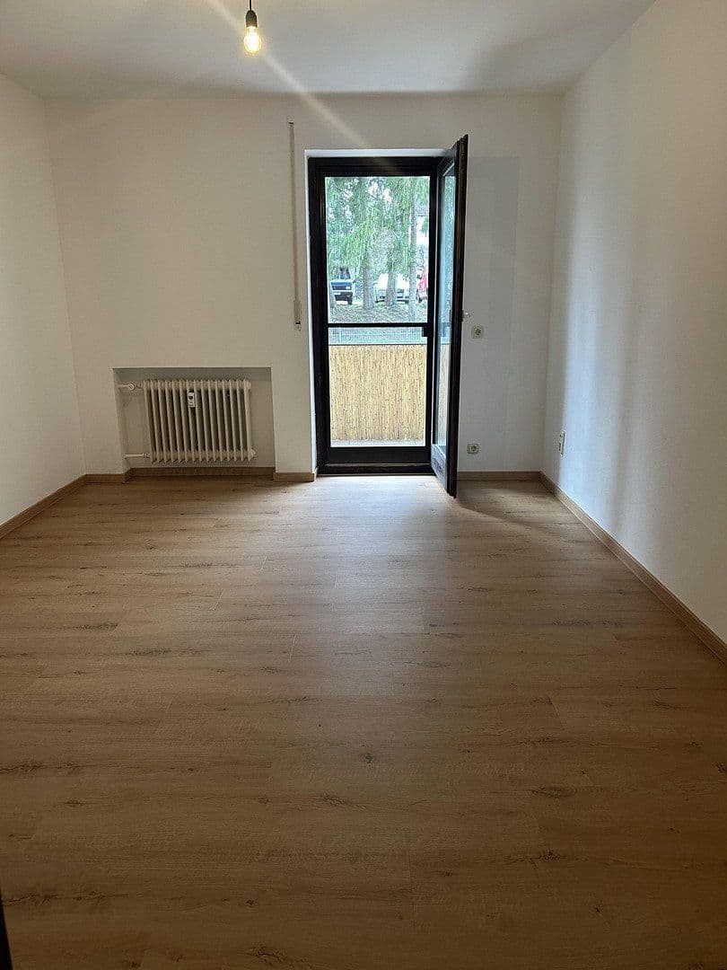 Prenájom bytu 4-izbový 115 m², Bischberg, Bavorsko Prenájom bytu 4-izbový 115 m², Bischberg, Bavorsko