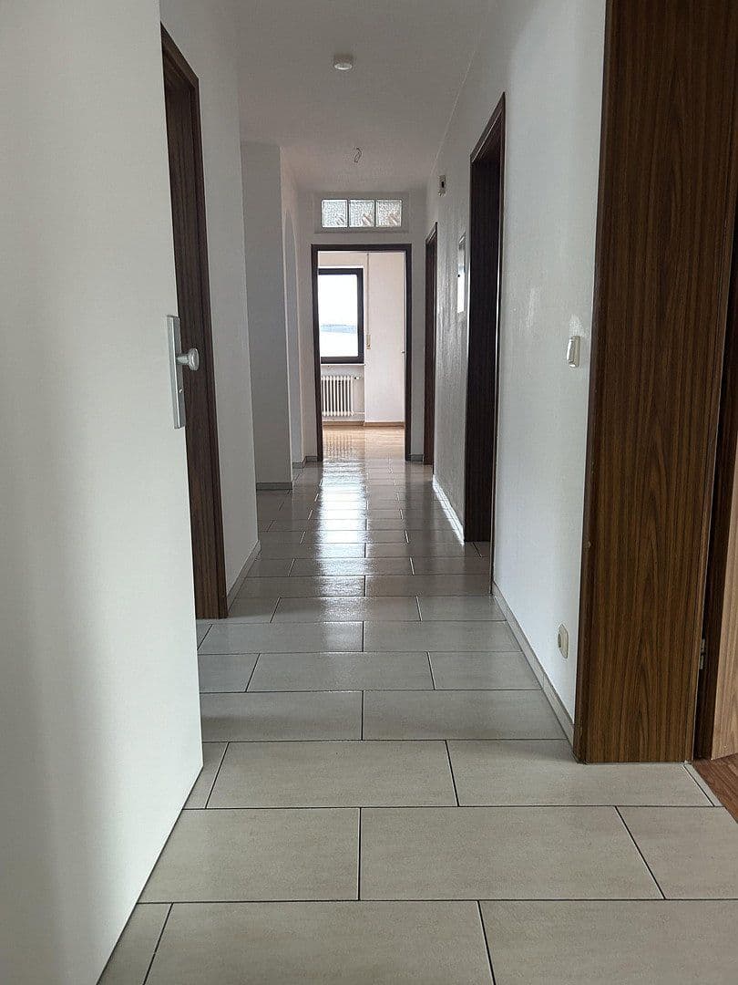 Prenájom bytu 4-izbový 115 m², Bischberg, Bavorsko Prenájom bytu 4-izbový 115 m², Bischberg, Bavorsko