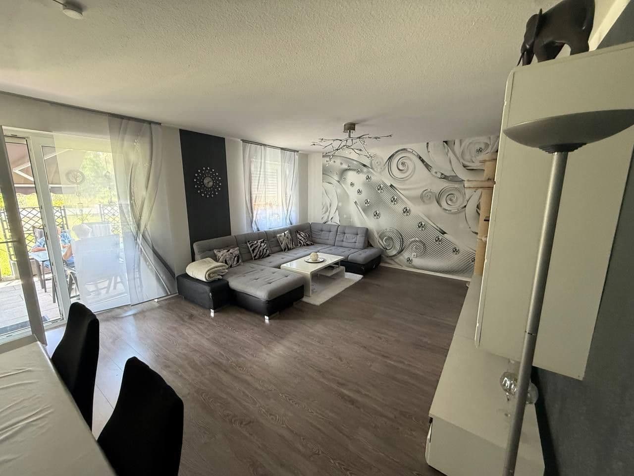 Prenájom bytu 3-izbový 94 m², Brandweiher 32, Weiden, Bavorsko Prenájom bytu 3-izbový 94 m², Brandweiher 32, Weiden, Bavorsko
