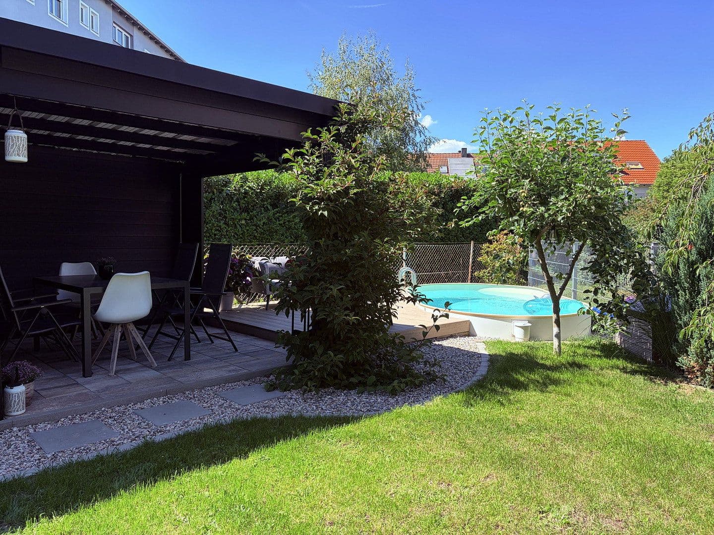 Predaj domu 145 m², pozemok 447 m², Neu-Ulm, Bavorsko Predaj domu 145 m², pozemok 447 m², Neu-Ulm, Bavorsko