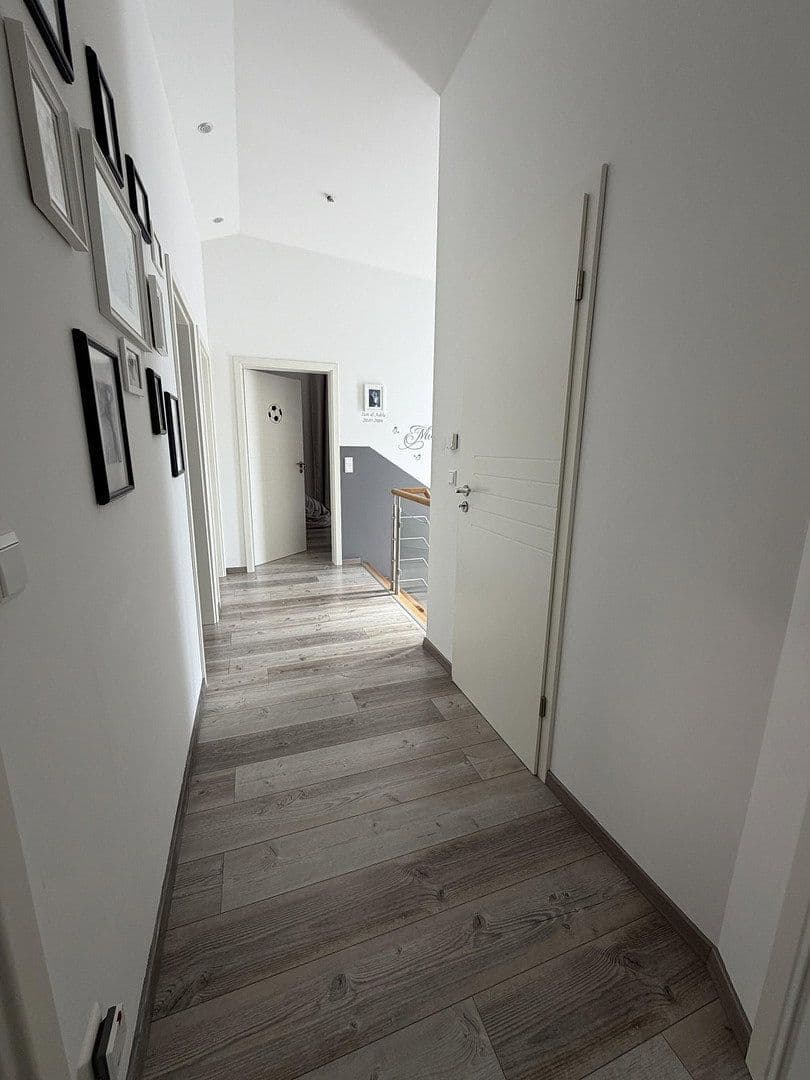 Predaj domu 145 m², pozemok 447 m², Neu-Ulm, Bavorsko Predaj domu 145 m², pozemok 447 m², Neu-Ulm, Bavorsko