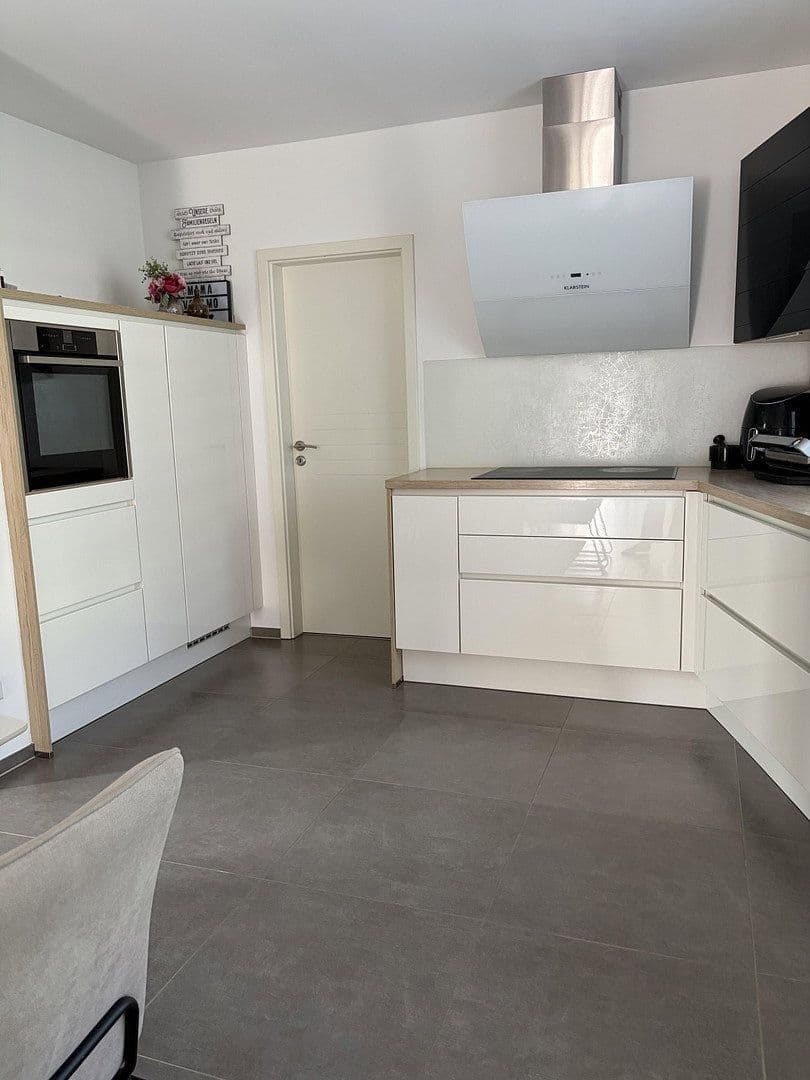 Predaj domu 145 m², pozemok 447 m², Neu-Ulm, Bavorsko Predaj domu 145 m², pozemok 447 m², Neu-Ulm, Bavorsko
