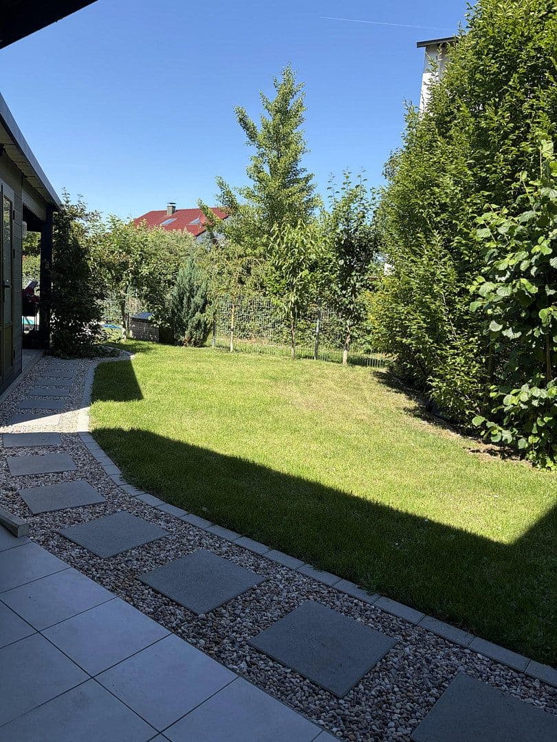 Predaj domu 145 m², pozemok 447 m², Neu-Ulm, Bavorsko Predaj domu 145 m², pozemok 447 m², Neu-Ulm, Bavorsko