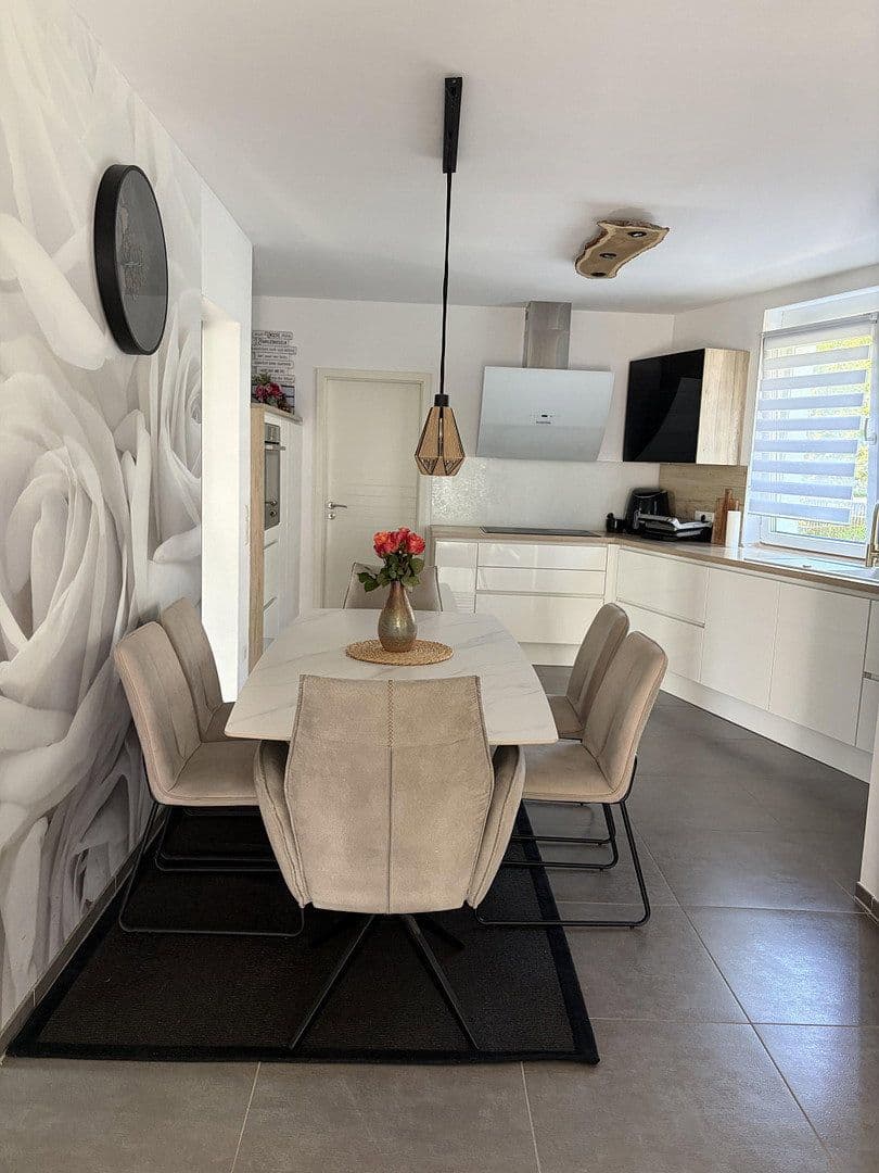 Predaj domu 145 m², pozemok 447 m², Neu-Ulm, Bavorsko Predaj domu 145 m², pozemok 447 m², Neu-Ulm, Bavorsko