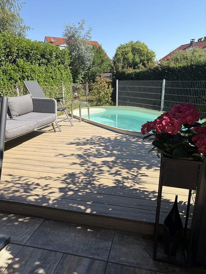 Predaj domu 145 m², pozemok 447 m², Neu-Ulm, Bavorsko Predaj domu 145 m², pozemok 447 m², Neu-Ulm, Bavorsko