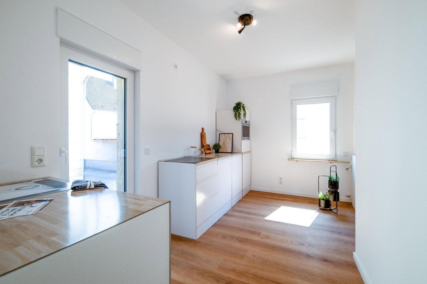 Predaj domu 139 m², pozemok 186 m², Roßdorf, Hesensko Predaj domu 139 m², pozemok 186 m², Roßdorf, Hesensko
