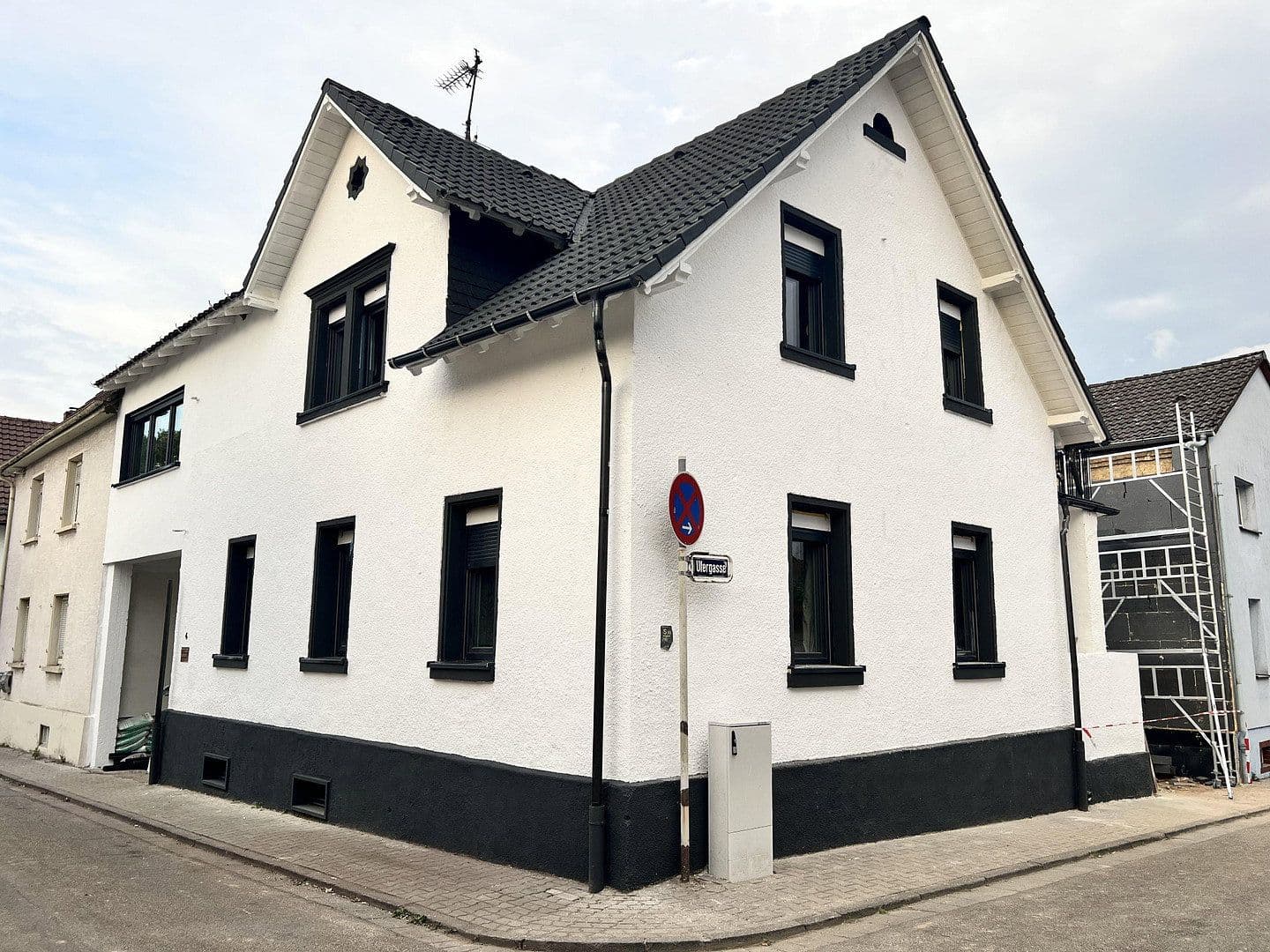 Predaj domu 139 m², pozemok 186 m², Roßdorf, Hesensko Predaj domu 139 m², pozemok 186 m², Roßdorf, Hesensko
