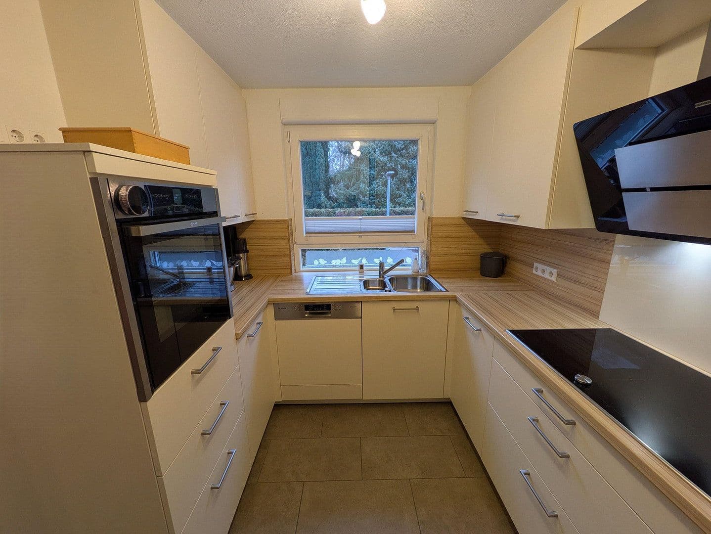 Predaj domu 159 m², pozemok 220 m², Plochingen, Bádensko-Wurttembersko Predaj domu 159 m², pozemok 220 m², Plochingen, Bádensko-Wurttembersko