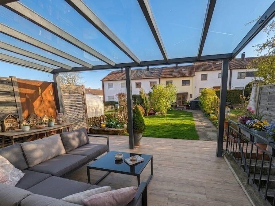 Predaj domu 159 m², pozemok 220 m², Plochingen, Bádensko-Wurttembersko Predaj domu 159 m², pozemok 220 m², Plochingen, Bádensko-Wurttembersko