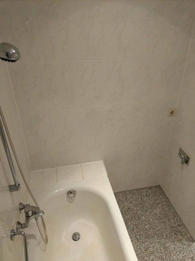 Predaj bytu 4-izbový 101 m², Fichtestrasse 5, Leipzig, Sasko Predaj bytu 4-izbový 101 m², Fichtestrasse 5, Leipzig, Sasko