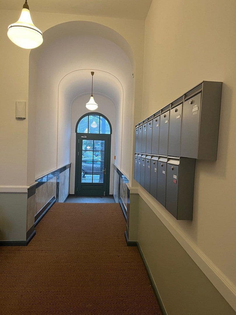 Prenájom bytu 2-izbový 71 m², Schloßstr. 69, Berlin, Berlín Prenájom bytu 2-izbový 71 m², Schloßstr. 69, Berlin, Berlín