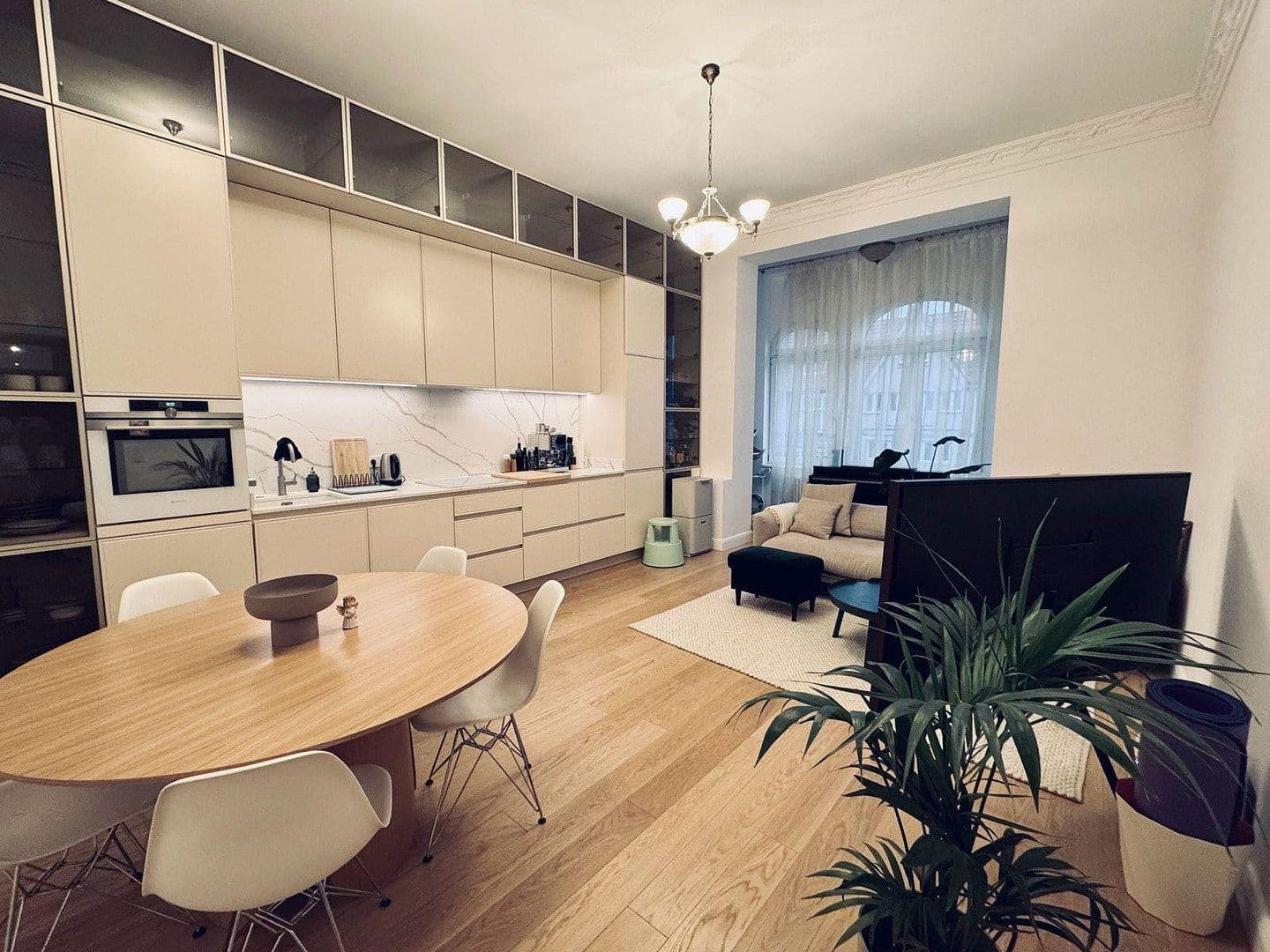 Prenájom bytu 2-izbový 71 m², Schloßstr. 69, Berlin, Berlín Prenájom bytu 2-izbový 71 m², Schloßstr. 69, Berlin, Berlín