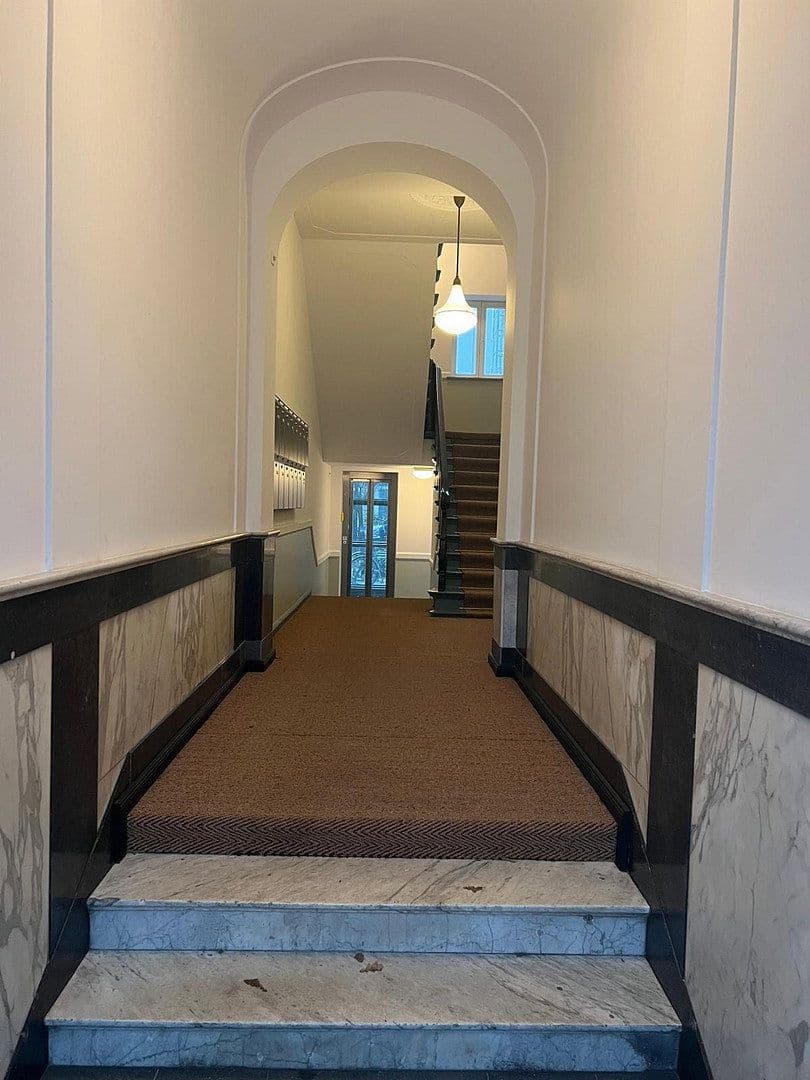 Prenájom bytu 2-izbový 71 m², Schloßstr. 69, Berlin, Berlín Prenájom bytu 2-izbový 71 m², Schloßstr. 69, Berlin, Berlín