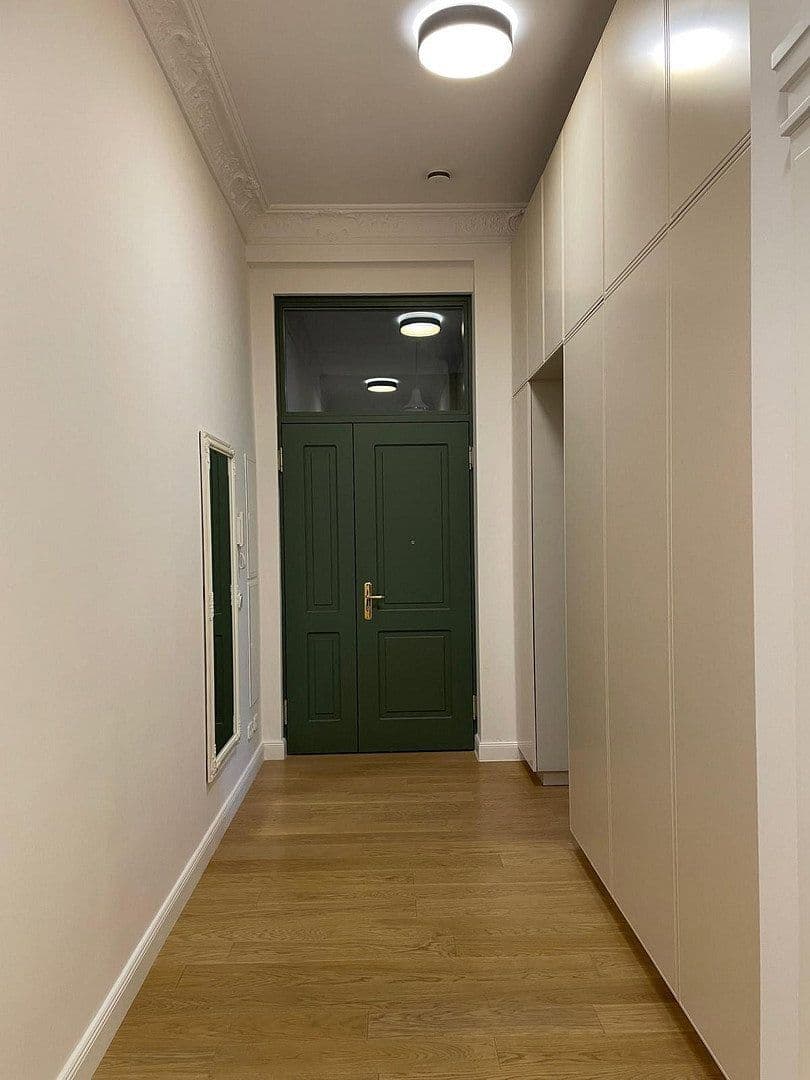Prenájom bytu 2-izbový 71 m², Schloßstr. 69, Berlin, Berlín Prenájom bytu 2-izbový 71 m², Schloßstr. 69, Berlin, Berlín