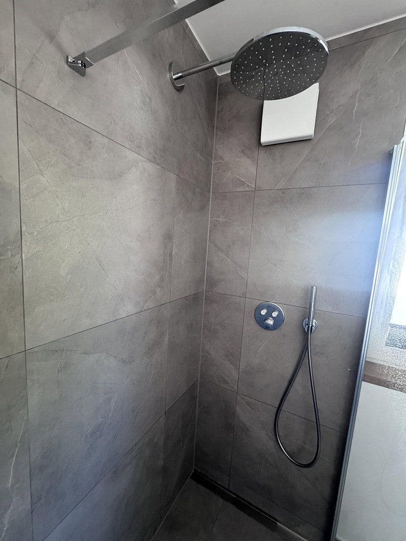 Prenájom domu 160 m², pozemok 240 m², Mallersdorf-Pfaffenberg, Bavorsko Prenájom domu 160 m², pozemok 240 m², Mallersdorf-Pfaffenberg, Bavorsko