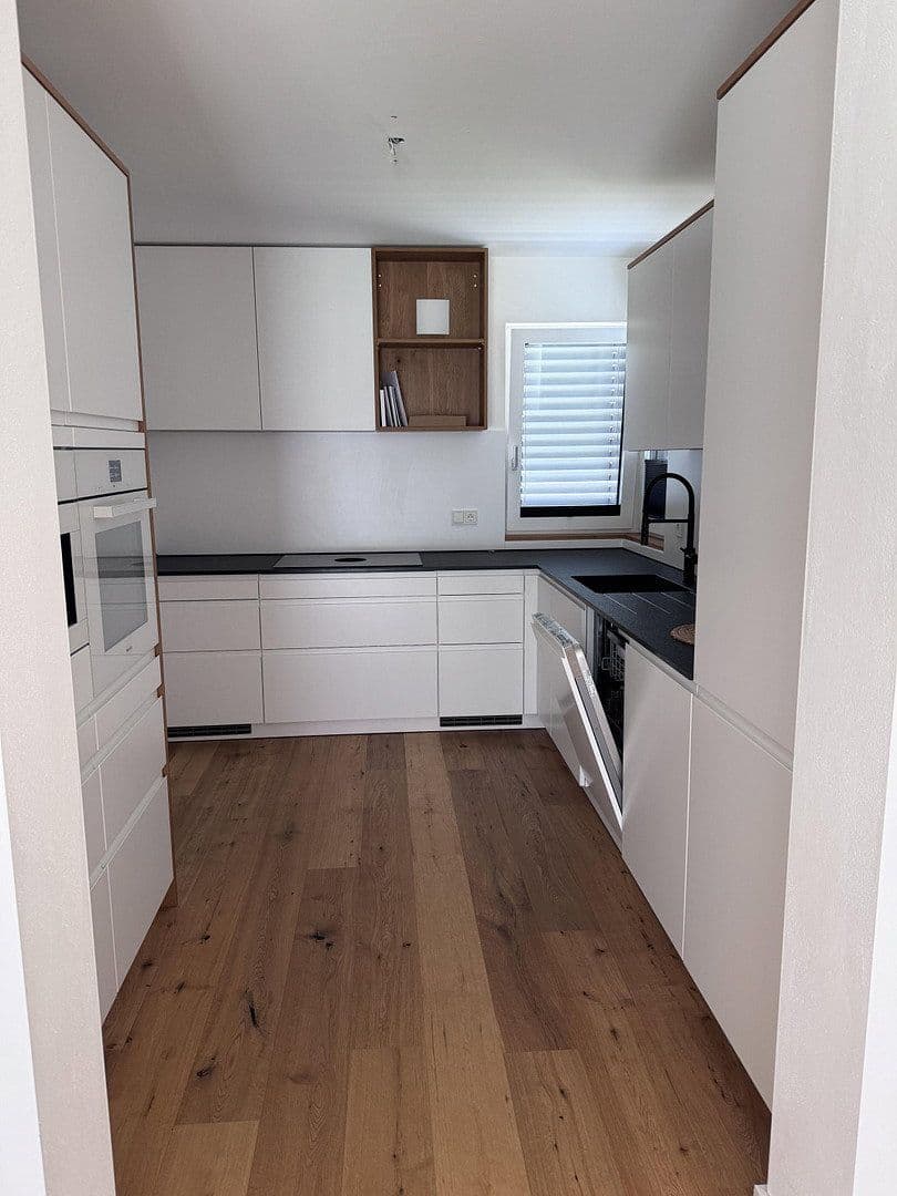 Prenájom domu 160 m², pozemok 240 m², Mallersdorf-Pfaffenberg, Bavorsko Prenájom domu 160 m², pozemok 240 m², Mallersdorf-Pfaffenberg, Bavorsko