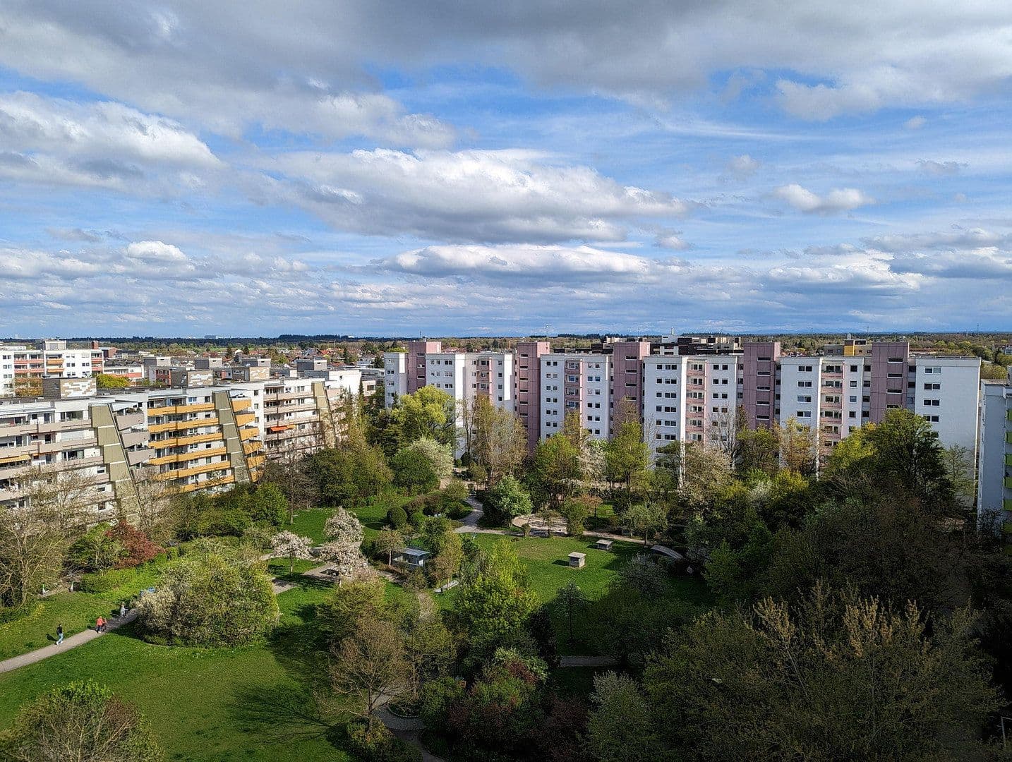 Predaj bytu 1-izbový 42 m², Germering, Bavorsko Predaj bytu 1-izbový 42 m², Germering, Bavorsko