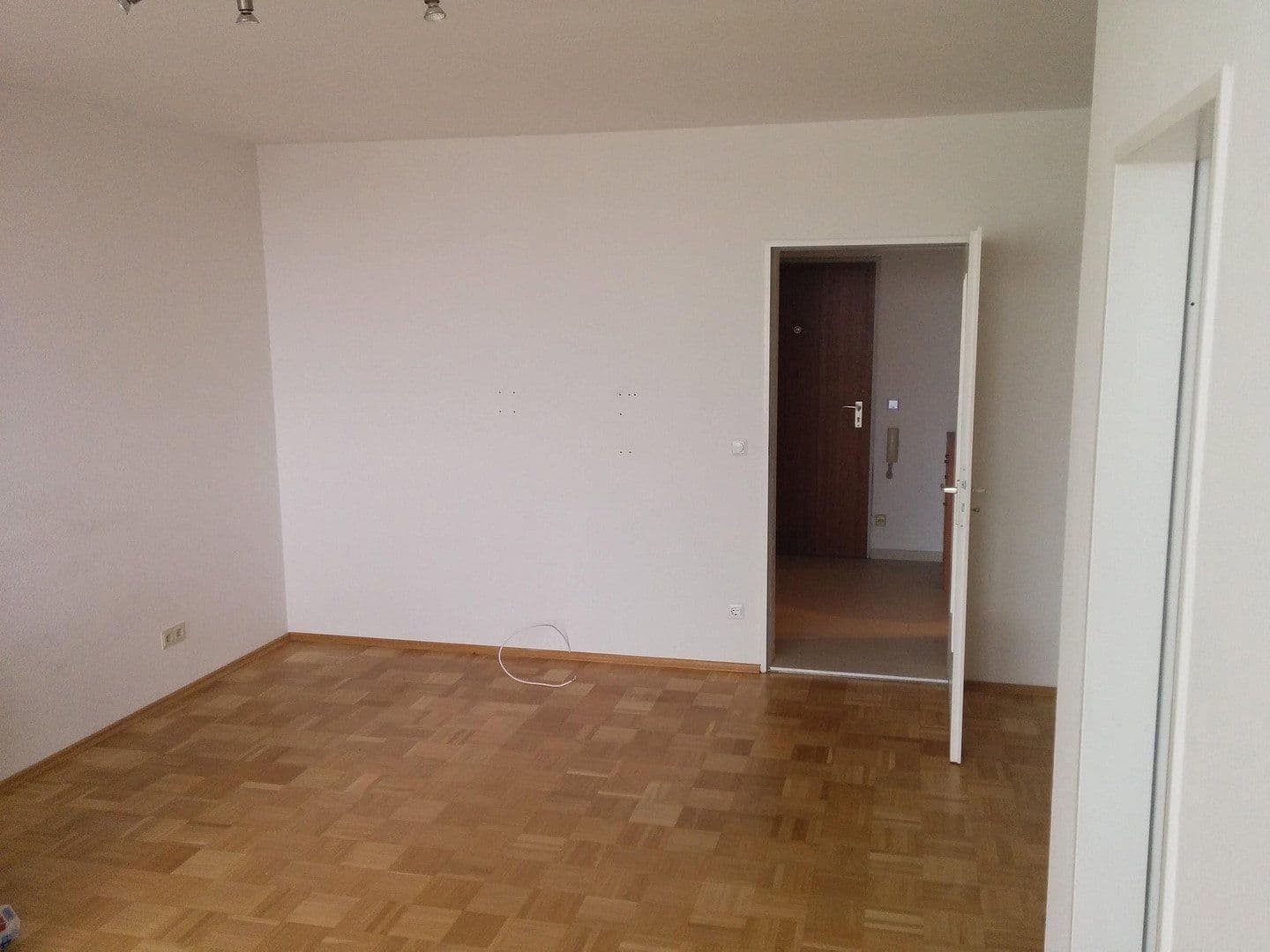 Predaj bytu 1-izbový 42 m², Germering, Bavorsko Predaj bytu 1-izbový 42 m², Germering, Bavorsko