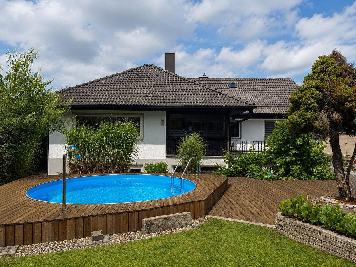 Predaj domu 232 m², pozemok 771 m², Altdorf bei Nürnberg, Bavorsko Predaj domu 232 m², pozemok 771 m², Altdorf bei Nürnberg, Bavorsko
