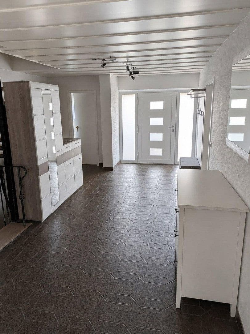 Predaj domu 232 m², pozemok 771 m², Altdorf bei Nürnberg, Bavorsko Predaj domu 232 m², pozemok 771 m², Altdorf bei Nürnberg, Bavorsko