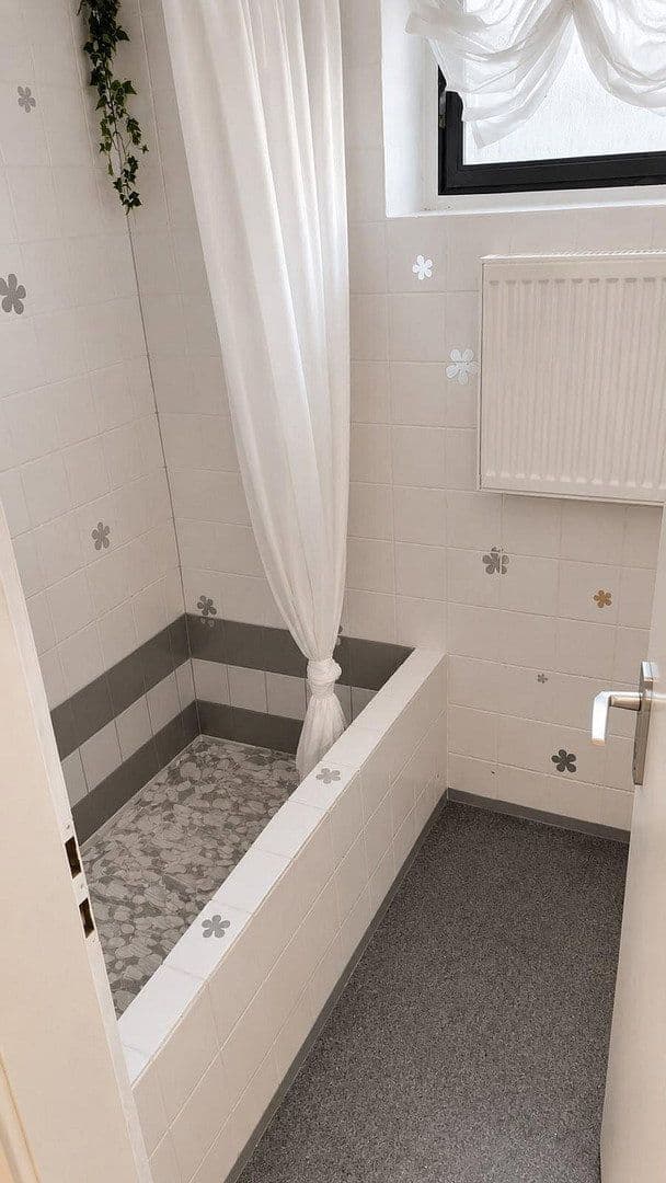 Predaj domu 232 m², pozemok 771 m², Altdorf bei Nürnberg, Bavorsko Predaj domu 232 m², pozemok 771 m², Altdorf bei Nürnberg, Bavorsko