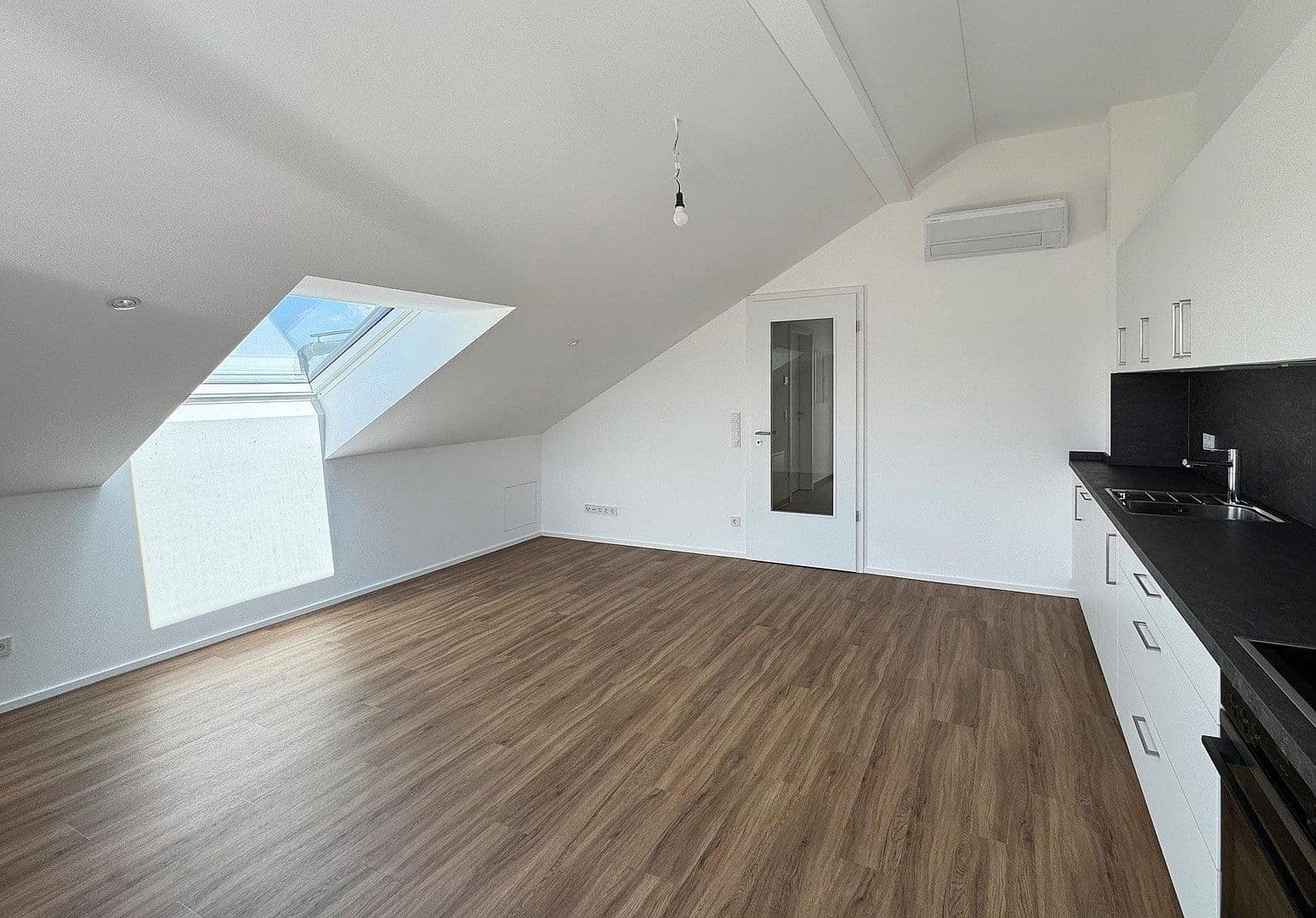 Prenájom bytu 2-izbový 45 m², Anzing, Bavorsko Prenájom bytu 2-izbový 45 m², Anzing, Bavorsko