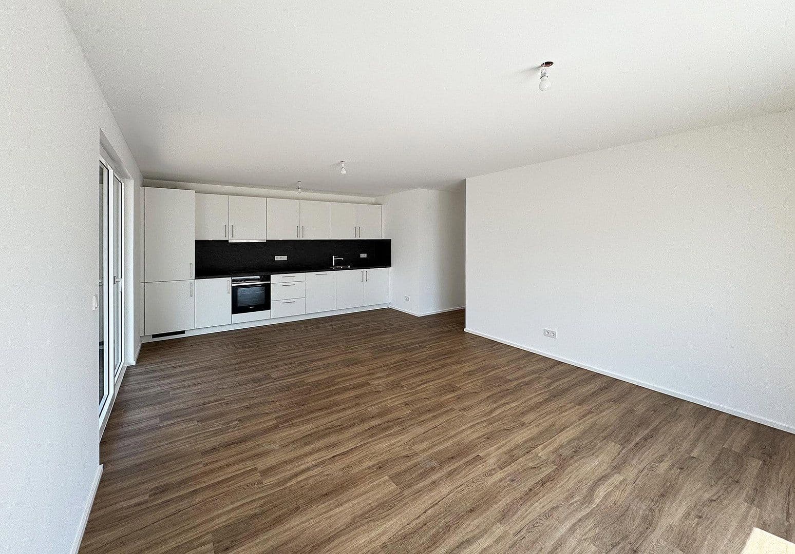 Prenájom bytu 4-izbový 95 m², Anzing, Bavorsko Prenájom bytu 4-izbový 95 m², Anzing, Bavorsko