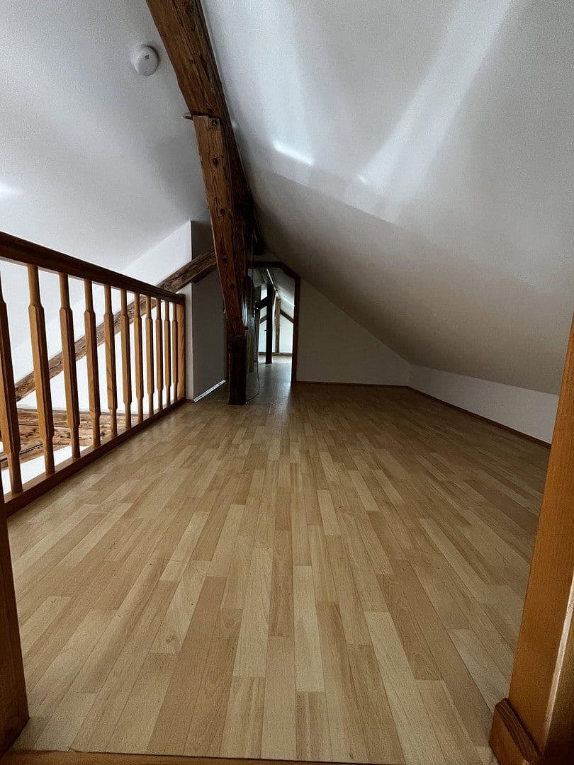 Prenájom bytu 4-izbový 115 m², Kelheim, Bavorsko Prenájom bytu 4-izbový 115 m², Kelheim, Bavorsko