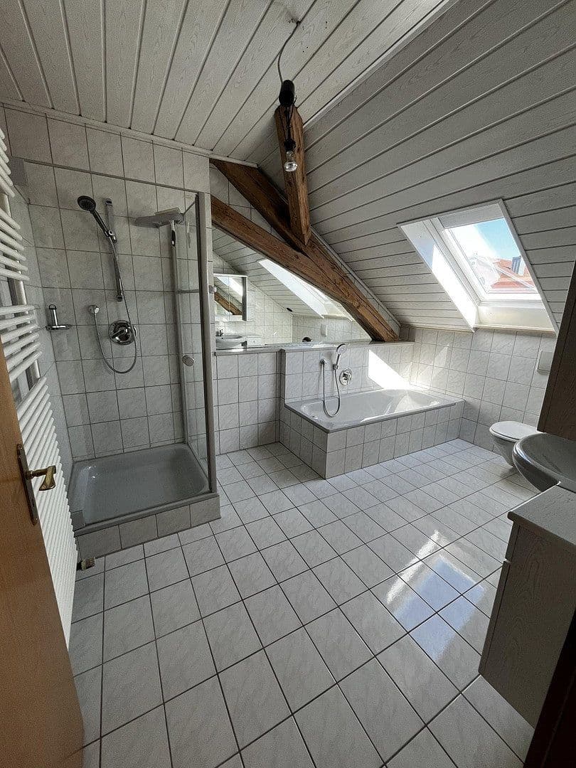 Prenájom bytu 4-izbový 115 m², Kelheim, Bavorsko Prenájom bytu 4-izbový 115 m², Kelheim, Bavorsko
