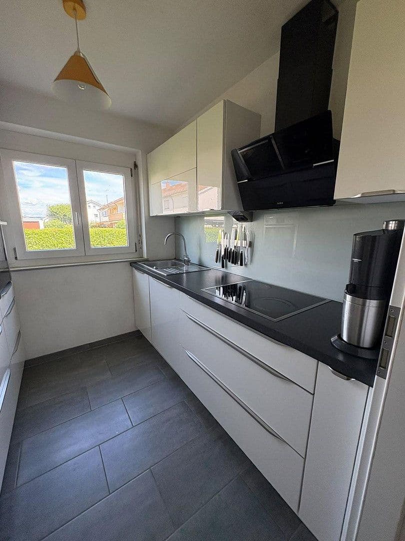 Prenájom bytu 3-izbový 63 m², Friedrichshafen, Bádensko-Wurttembersko Prenájom bytu 3-izbový 63 m², Friedrichshafen, Bádensko-Wurttembersko