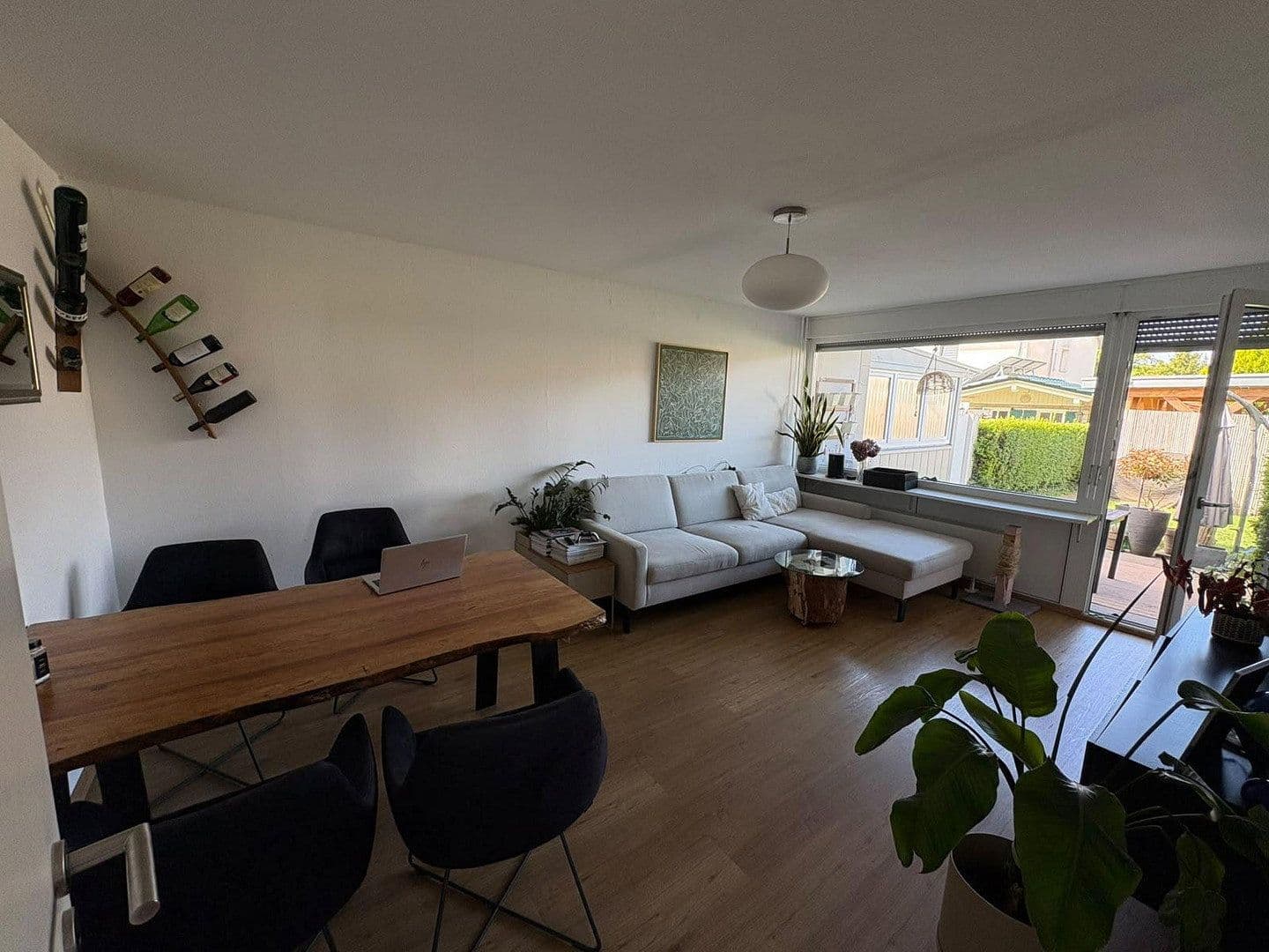 Prenájom bytu 3-izbový 63 m², Friedrichshafen, Bádensko-Wurttembersko Prenájom bytu 3-izbový 63 m², Friedrichshafen, Bádensko-Wurttembersko