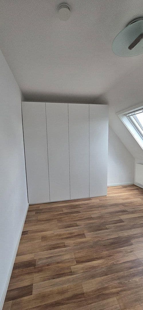 Prenájom bytu 3-izbový 52 m², Stuttgart, Bádensko-Wurttembersko Prenájom bytu 3-izbový 52 m², Stuttgart, Bádensko-Wurttembersko