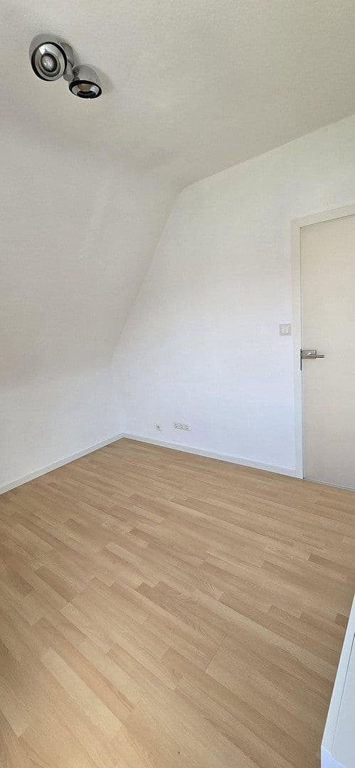 Prenájom bytu 3-izbový 52 m², Stuttgart, Bádensko-Wurttembersko Prenájom bytu 3-izbový 52 m², Stuttgart, Bádensko-Wurttembersko