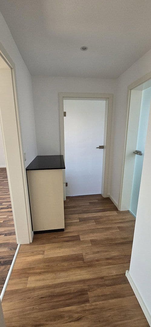 Prenájom bytu 3-izbový 52 m², Stuttgart, Bádensko-Wurttembersko Prenájom bytu 3-izbový 52 m², Stuttgart, Bádensko-Wurttembersko