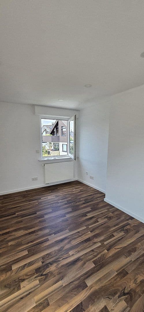 Prenájom bytu 3-izbový 52 m², Stuttgart, Bádensko-Wurttembersko Prenájom bytu 3-izbový 52 m², Stuttgart, Bádensko-Wurttembersko