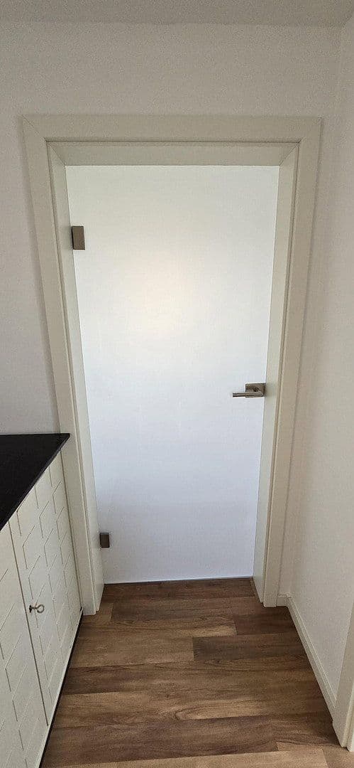 Prenájom bytu 3-izbový 52 m², Stuttgart, Bádensko-Wurttembersko Prenájom bytu 3-izbový 52 m², Stuttgart, Bádensko-Wurttembersko