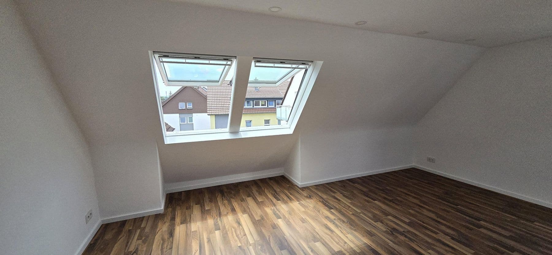 Prenájom bytu 3-izbový 52 m², Stuttgart, Bádensko-Wurttembersko Prenájom bytu 3-izbový 52 m², Stuttgart, Bádensko-Wurttembersko