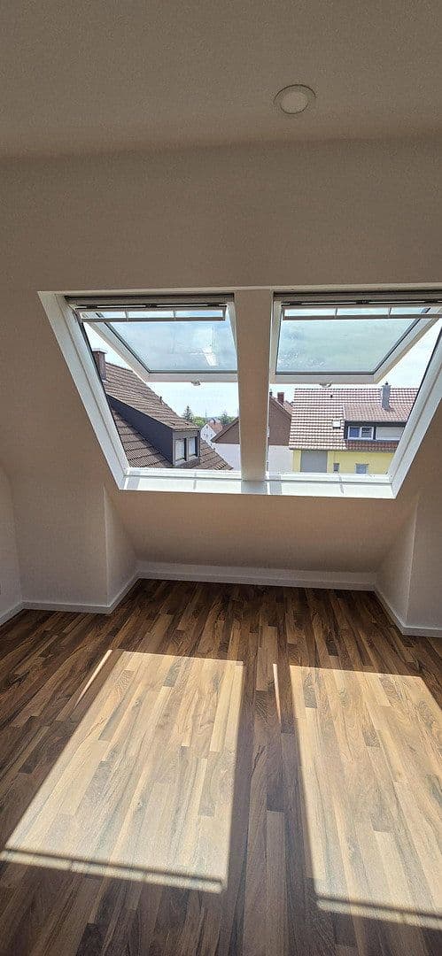 Prenájom bytu 3-izbový 52 m², Stuttgart, Bádensko-Wurttembersko Prenájom bytu 3-izbový 52 m², Stuttgart, Bádensko-Wurttembersko