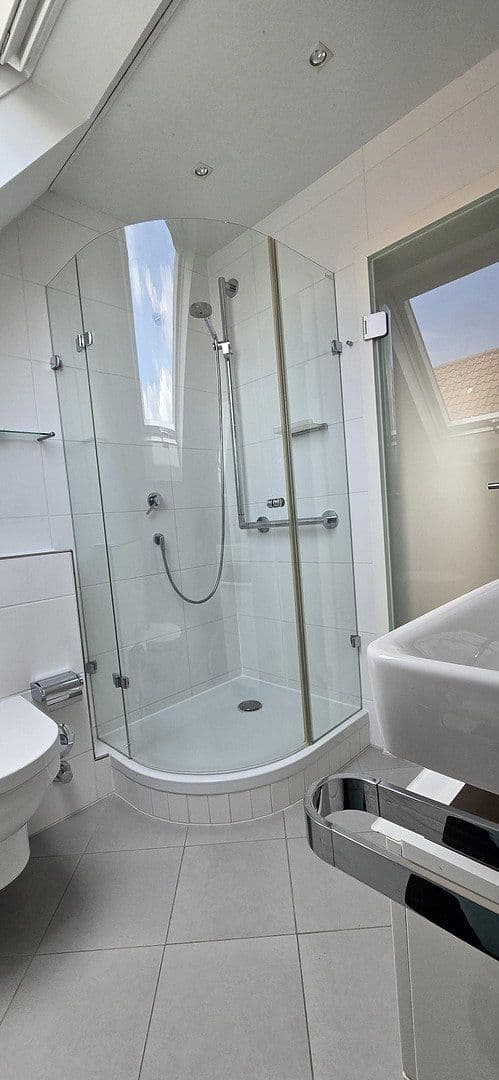 Prenájom bytu 3-izbový 52 m², Stuttgart, Bádensko-Wurttembersko Prenájom bytu 3-izbový 52 m², Stuttgart, Bádensko-Wurttembersko