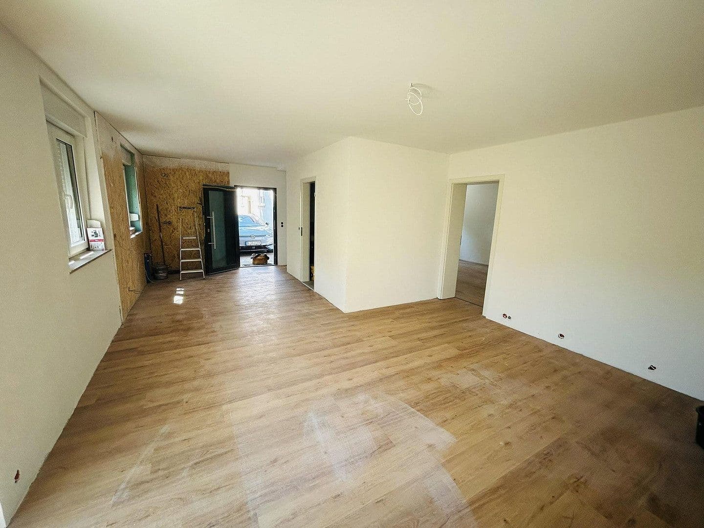 Prenájom bytu 2-izbový 54 m², Fronbergstraße 4, Kirchheim am Neckar, Bádensko-Wurttembersko Prenájom bytu 2-izbový 54 m², Fronbergstraße 4, Kirchheim am Neckar, Bádensko-Wurttembersko