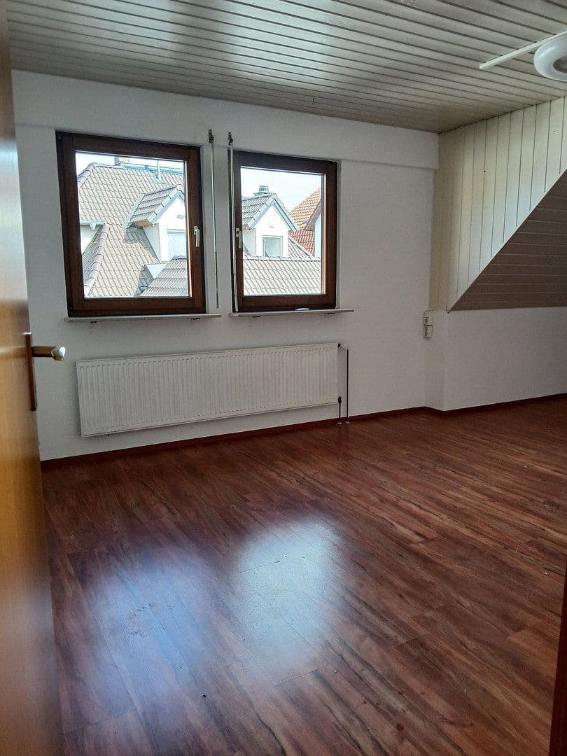 Prenájom bytu 3-izbový 82 m², Kornbeckstraße 13, Winnenden, Bádensko-Wurttembersko Prenájom bytu 3-izbový 82 m², Kornbeckstraße 13, Winnenden, Bádensko-Wurttembersko