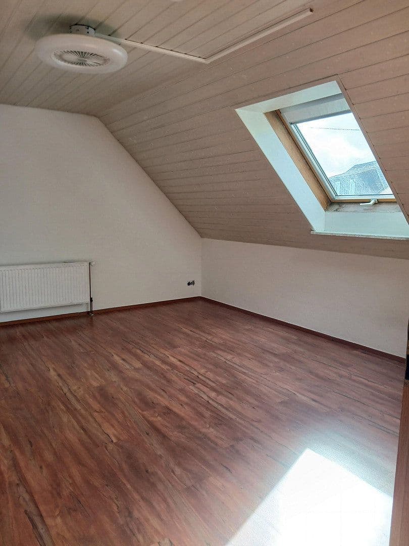 Prenájom bytu 3-izbový 82 m², Kornbeckstraße 13, Winnenden, Bádensko-Wurttembersko Prenájom bytu 3-izbový 82 m², Kornbeckstraße 13, Winnenden, Bádensko-Wurttembersko
