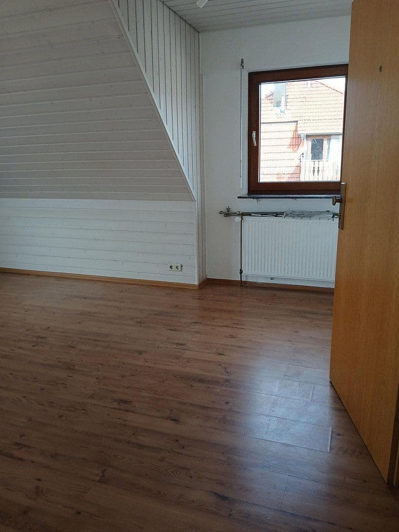 Prenájom bytu 3-izbový 82 m², Kornbeckstraße 13, Winnenden, Bádensko-Wurttembersko Prenájom bytu 3-izbový 82 m², Kornbeckstraße 13, Winnenden, Bádensko-Wurttembersko