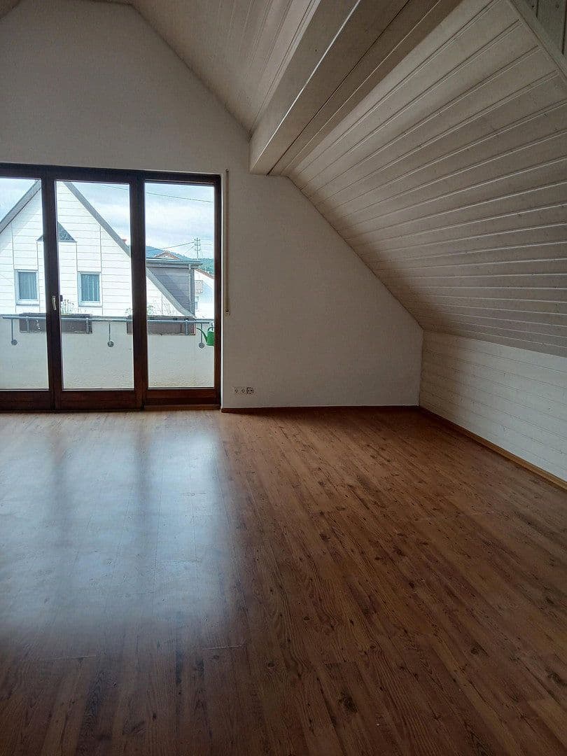 Prenájom bytu 3-izbový 82 m², Kornbeckstraße 13, Winnenden, Bádensko-Wurttembersko Prenájom bytu 3-izbový 82 m², Kornbeckstraße 13, Winnenden, Bádensko-Wurttembersko