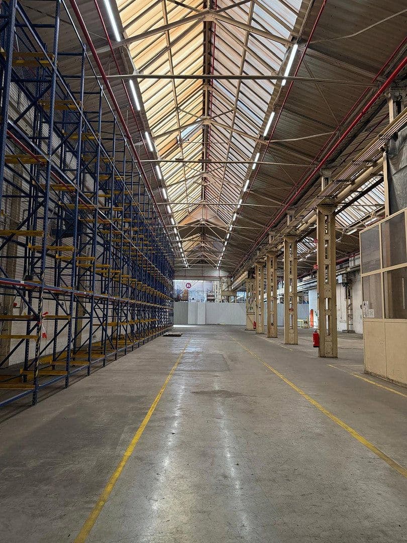 Prenájom nebytového priestoru 1.000 m², Gelsenkirchen, Severné Porýnie - Westfálsko Prenájom nebytového priestoru 1.000 m², Gelsenkirchen, Severné Porýnie - Westfálsko