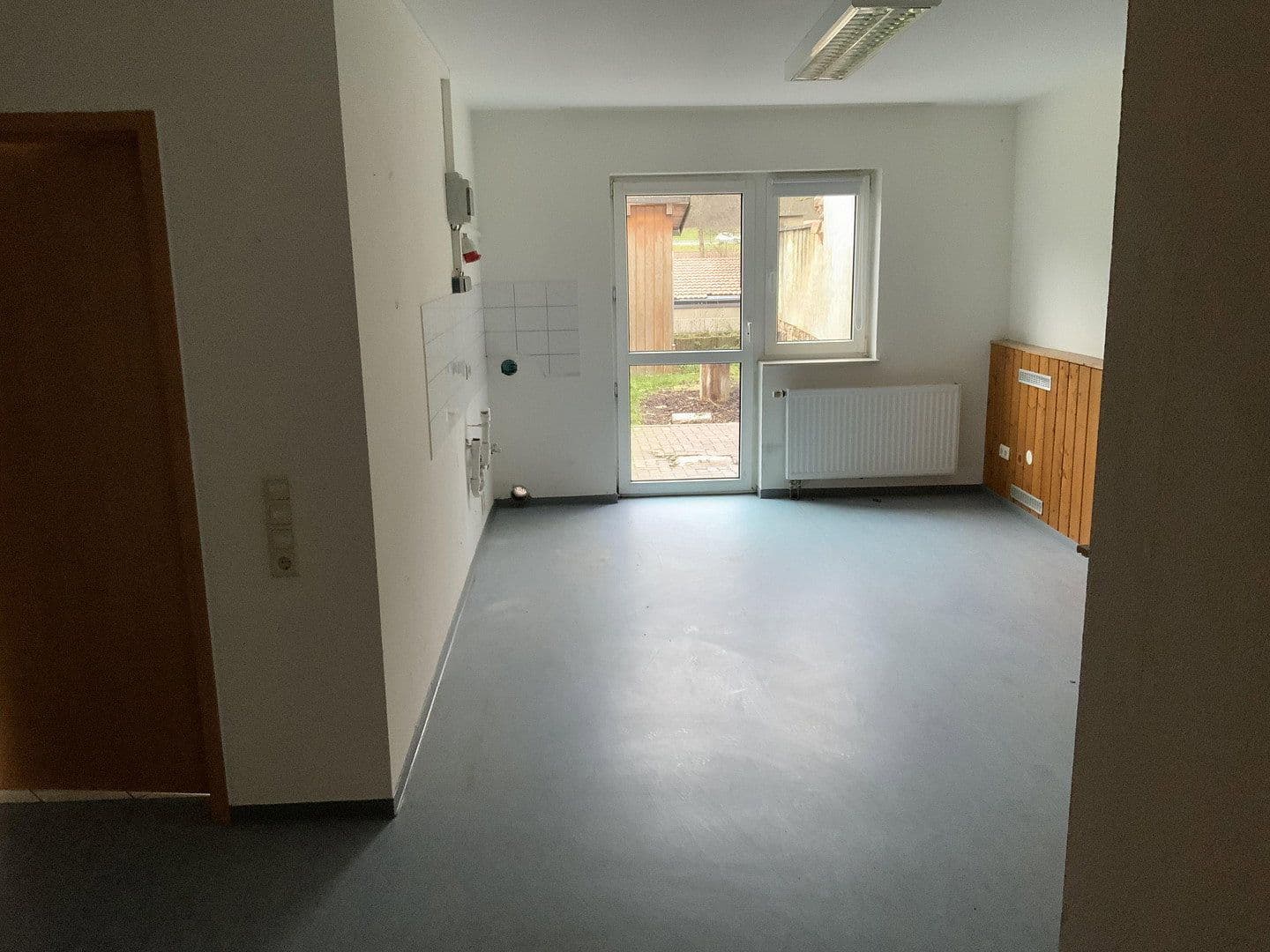 Prenájom domu 454 m², pozemok 959 m², Oberweiler-Tiefenbach, Porýnie-Falcko Prenájom domu 454 m², pozemok 959 m², Oberweiler-Tiefenbach, Porýnie-Falcko