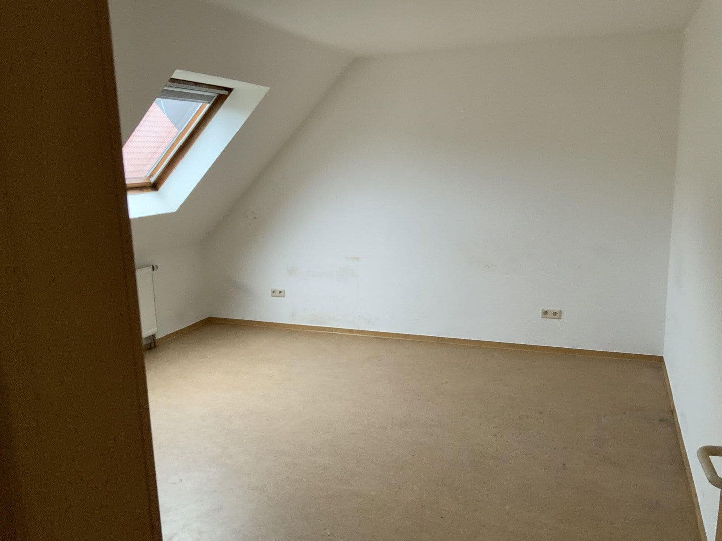 Prenájom domu 454 m², pozemok 959 m², Oberweiler-Tiefenbach, Porýnie-Falcko Prenájom domu 454 m², pozemok 959 m², Oberweiler-Tiefenbach, Porýnie-Falcko